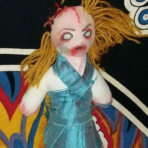 Meet your Posher, Toni